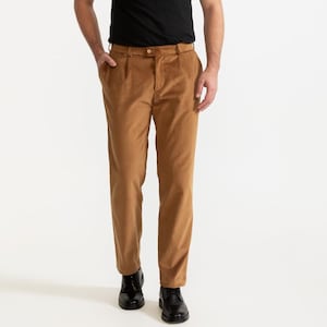 Copper Corduroy Pants – Organic Cotton, Vegan & Sustainable | Single-Pleated Men&#39;s Trousers, Regular Fir, Retro Style