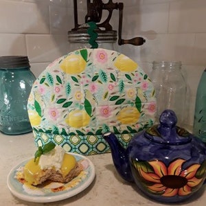 Lemon & Leaf Tea Cozy: Quilted Insulated Tea Pot Warmer
