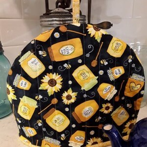 Bee Tea Cozy: Quilted Cotton Tea Pot Warmer, Insulated Cover