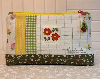 Quilted Cosmetic Pouch, Zipper Pouch