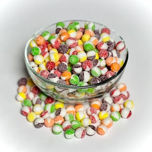 Sour Rainbow Crunch , Freeze Dried Candy, Freeze Dried Rainbow Bites, Sour Skittles, Freeze Dried Skittles, Astronaut Food