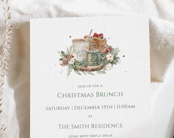 Könnte beinhalten: Eine Einladung zu einem Weihnachtsbrunch mit einer Aquarell-Illustration einer Tasse heißer Schokolade, einem Stapel Pfannkuchen und Beeren. Die Einladung ist für Samstag, den 15. Dezember um 11:00 Uhr im The Smith Residence, 12345 West Maple Drive, Danbury, CT. Bitte melde dich bei Kristina unter 000-123-4567. Bitte bring ein Frühstücksgericht zum Teilen mit. Wir freuen uns auf dich!