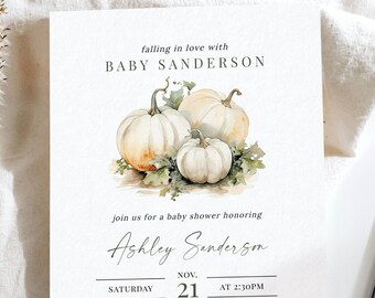 Peut inclure: Une invitation de fête prénatale blanche et verte avec une illustration aquarelle de citrouilles. L'invitation indique "falling in love with Baby Sanderson" et comprend la date, l'heure et le lieu de la fête. Le texte comprend également le nom de la personne honorée, Ashley Sanderson, et les informations de RSVP.