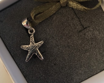 Oxidized Sterling Silver Starfish Pendant: Hypoallergenic Charm