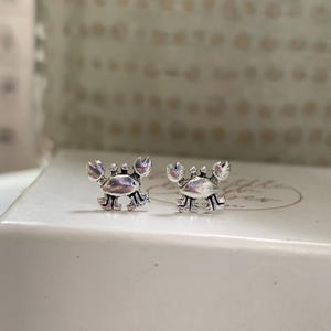 925 Sterling Silver Crab Stud Earrings, Cute Fun Quirky Animal Jewellery, Jewelry Gift for Her, Animal Lover, Nature Inspired, Dainty Studs