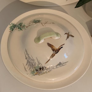 Vintage Royal Doulton soupières et plat de service motif The Coppice D5803