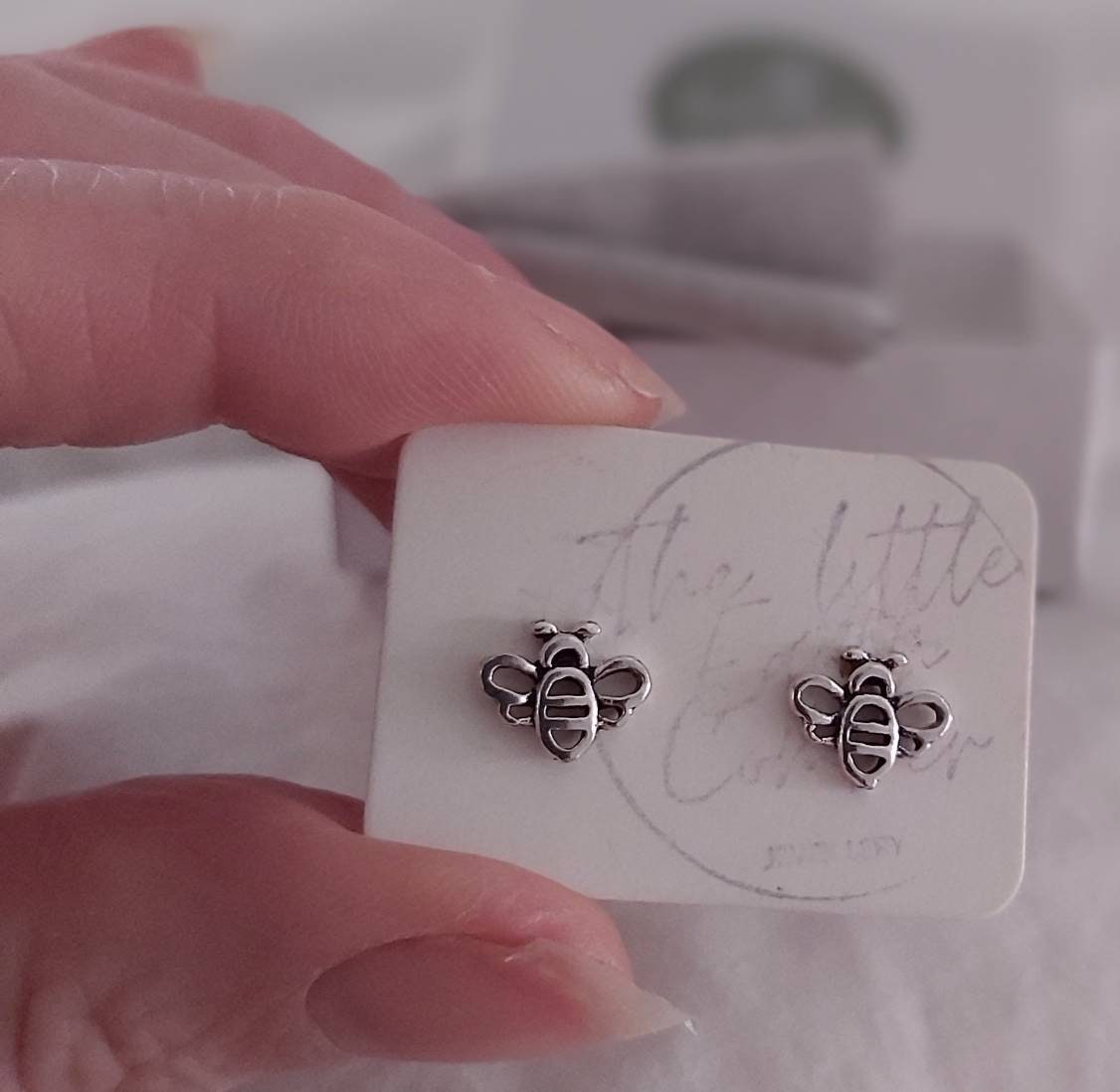 Orecchini a forma di ape per donna, orecchini a forma di ape con insetto carino per ragazze, orecchini pendenti con ape di perle ipoallergenici, orecchini pendenti bohémien a forma di calabrone