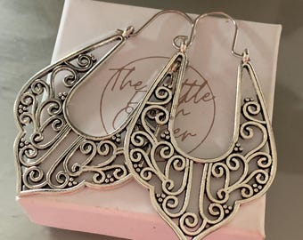 Orecchini A Cerchio Grandi In Stile Boho Punk – Geometrici Oversize In Zinco E Perle Artificiali – Argento – Gioielli Vintage Per Donna - 3
