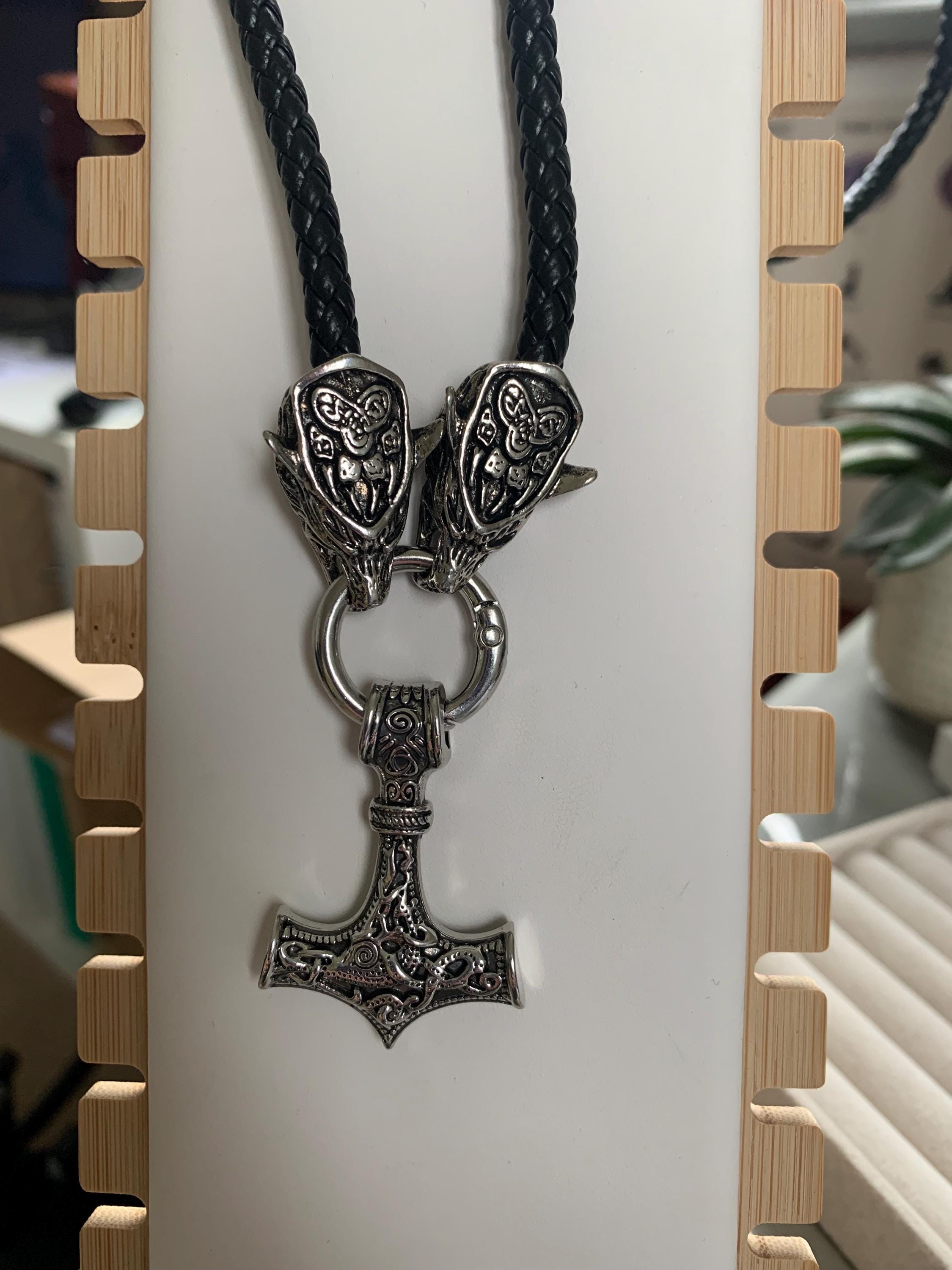 Collana con testa di lupo vichingo nordico vintage gotico in