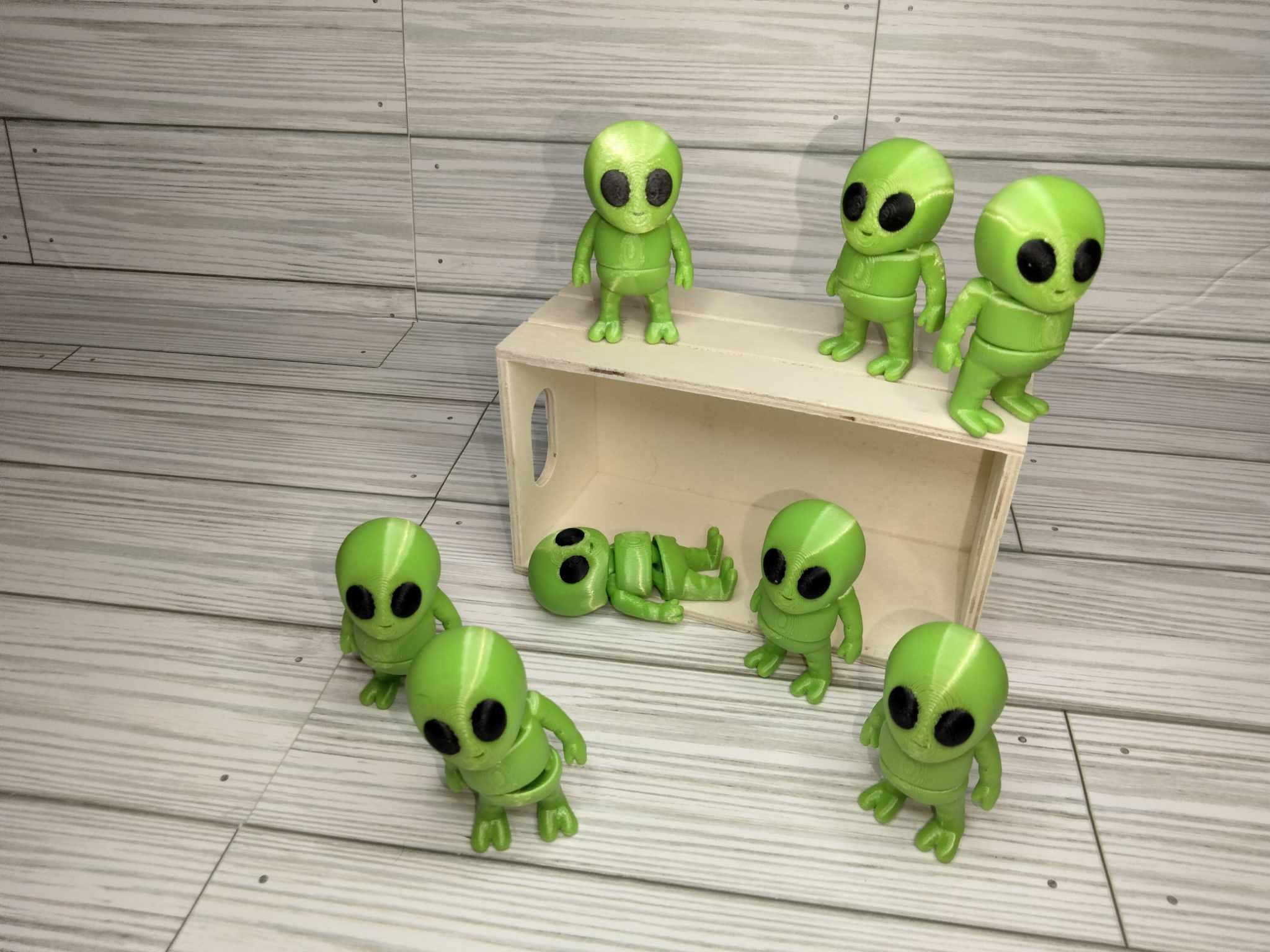 3D Printed Alien Fidget Toy: Articulated Sensory Desk Toy - Etsy
