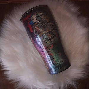 Horror Movie Tumbler- Bloody Tumbler- Scary Movie Tumbler- Horror Movie character- Halloween Tumbler- Tumbler Epoxy