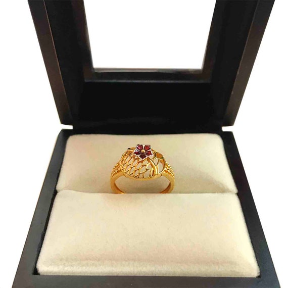 Certified Bis Hallmark 22kt Gold Ring 1 Piece With Hallmark Certificate.,  सोने की अंगूठी - The Rajlaxmi Jewellers, Kolkata | ID: 2849764794833