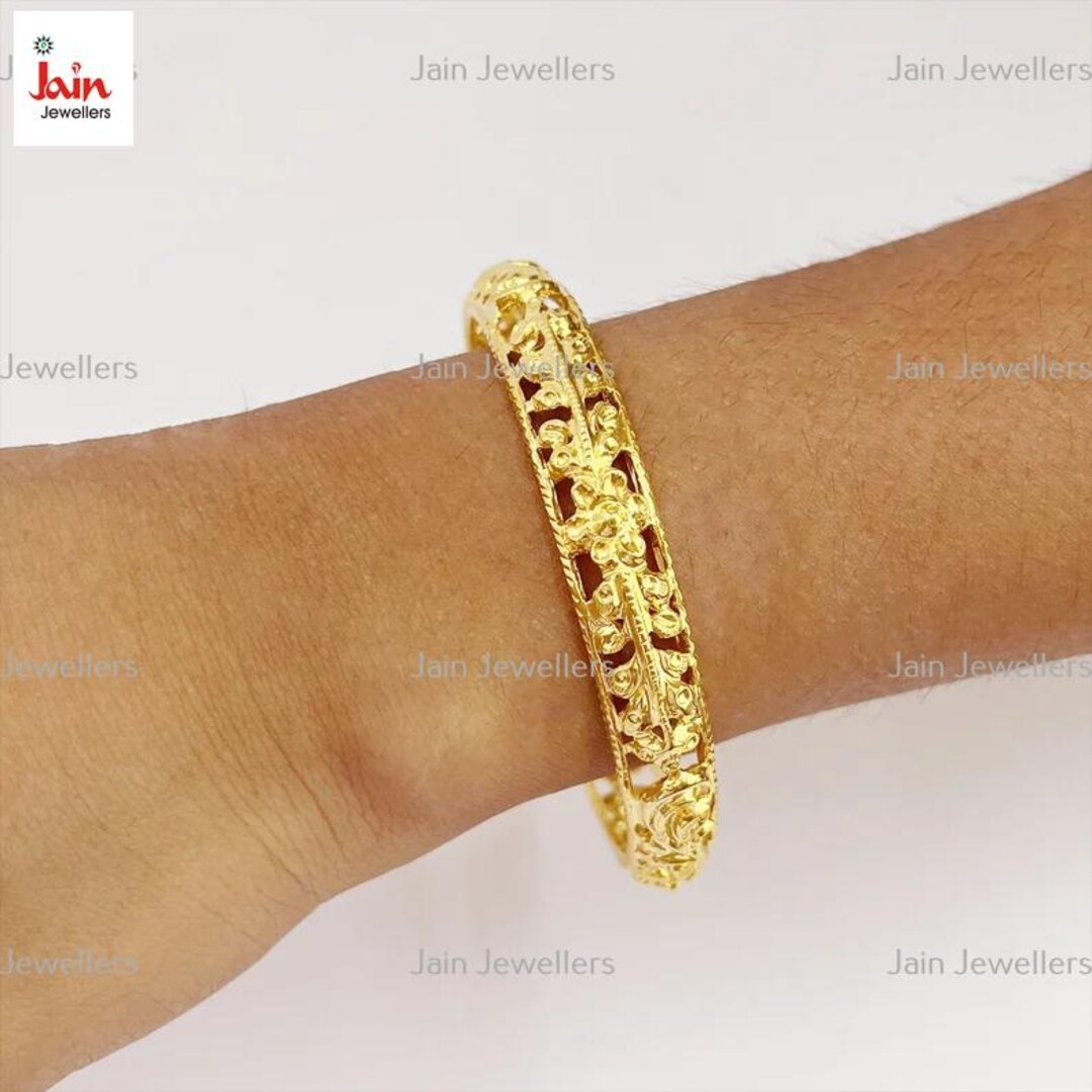 Handmade 22K Gold Floral Bangle Bracelet: Traditional Indian