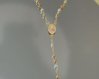 Rosario de la Virgen María chapado en oro de 18 quilates, resistente al agua.