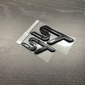 ST emblem set for 2020-2024 Explorers -Gloss black