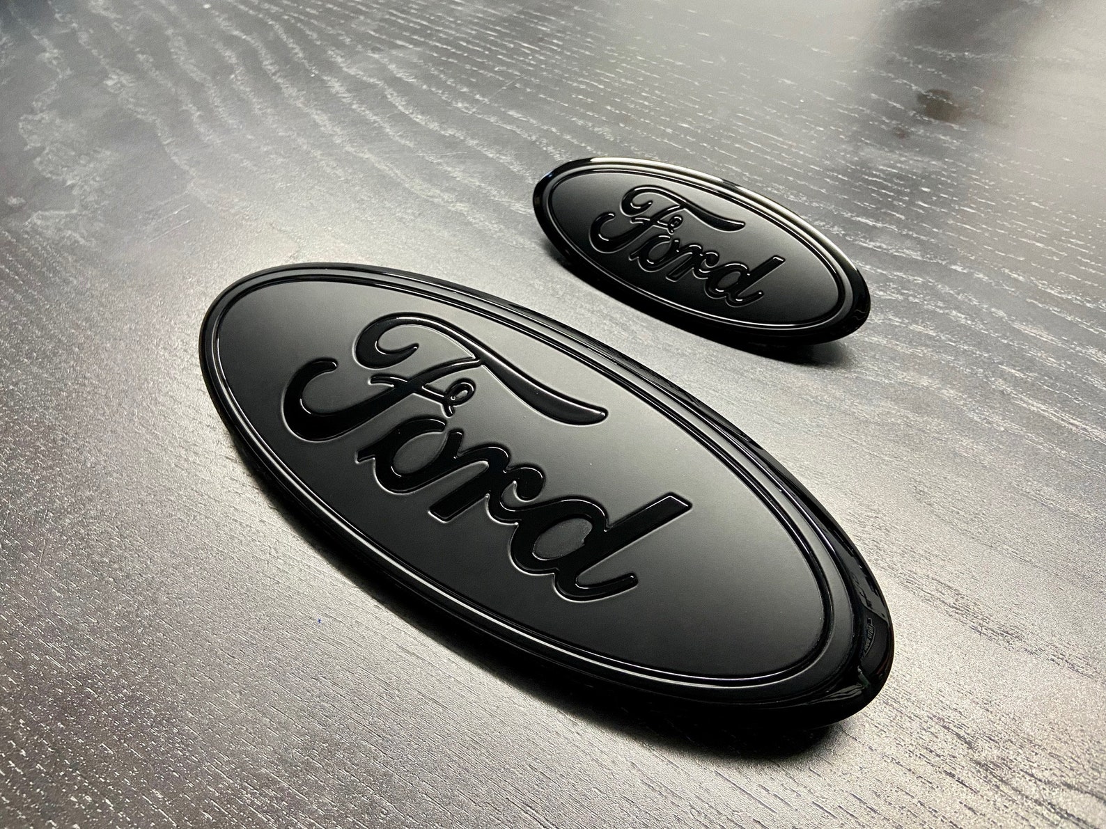 Ford Explorer 20202021 Black/Flat Black Emblem set Grille & Etsy