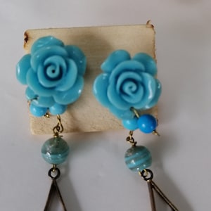 Vintage stud earrings Roses