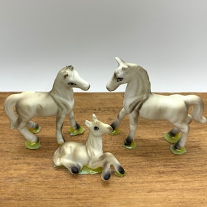 Minature White Horse Family (3) piece set