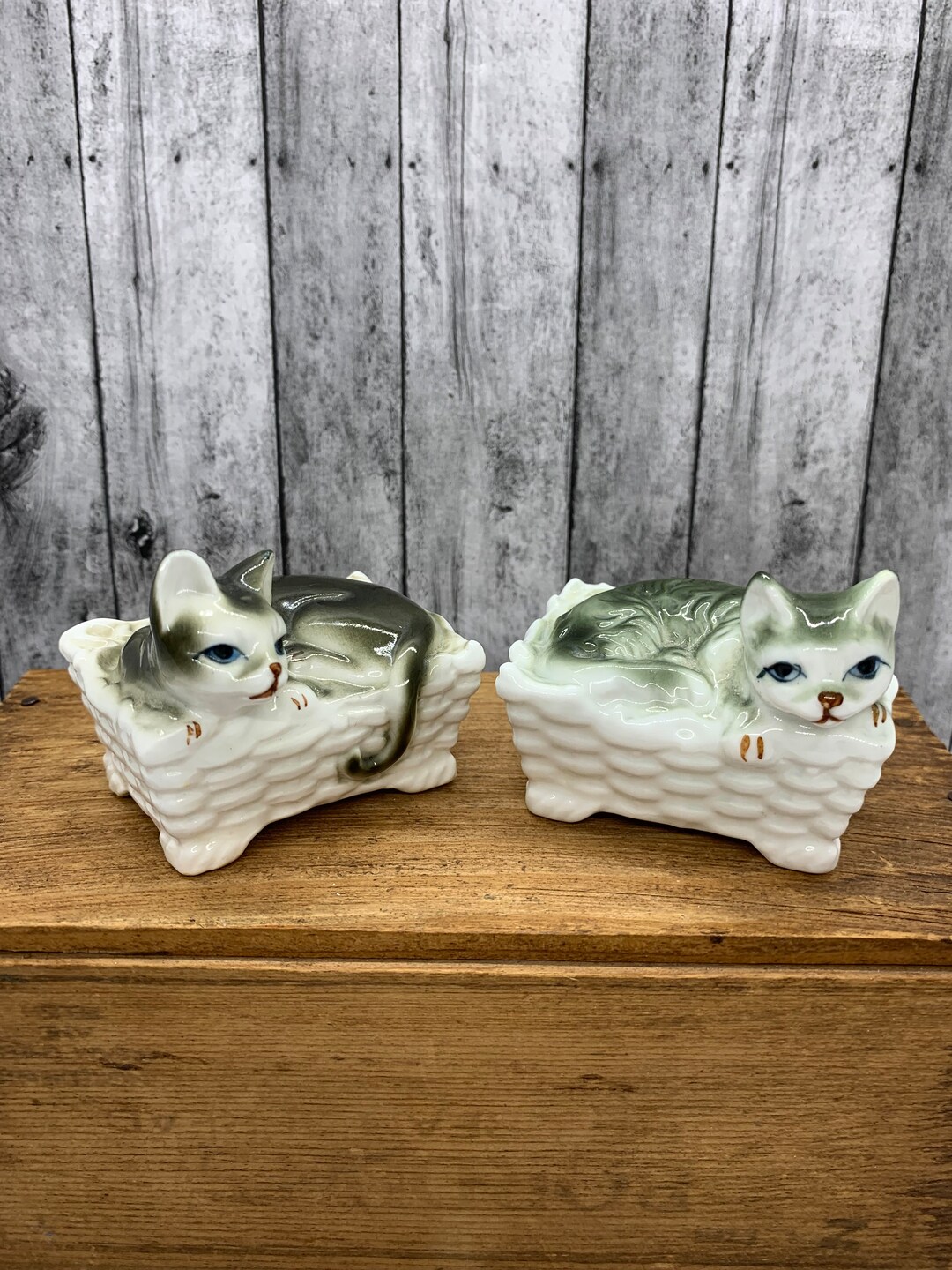 Figurine Porcelaine Anglaise Vintage - 2 Chats Dans Un Panier - W.TOOGOOD LONDON