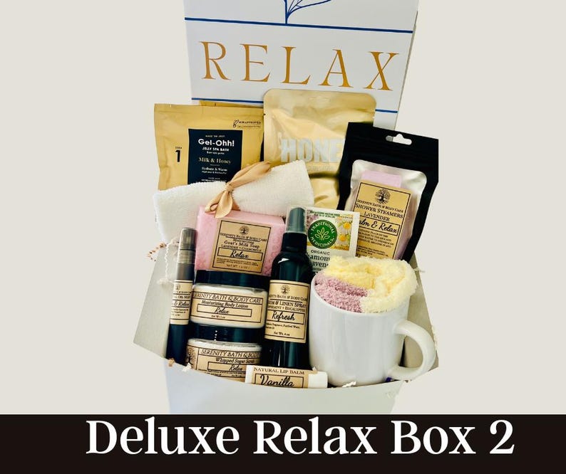 Self care spa gift box for women with bath and body relaxation set

Valentine’s Day self care gift box for her with candle soap and bath salts

Luxury relaxation gift set for women birthday and Mother’s Day gift

Spa care package for women thank you and sympathy gift box

Pamper gift box with soap scrub lotion and relaxation items