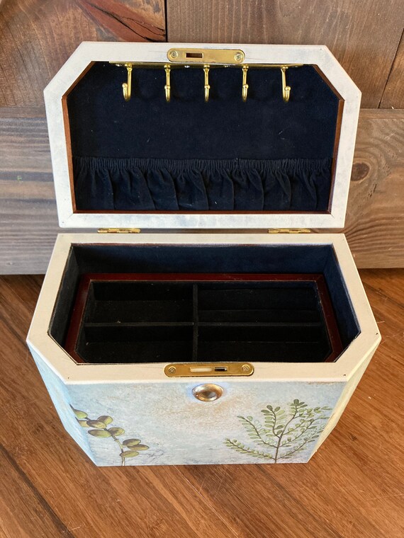 Vintage Hand Painted Sunflower Jewelry Box, Keeps… - image 9