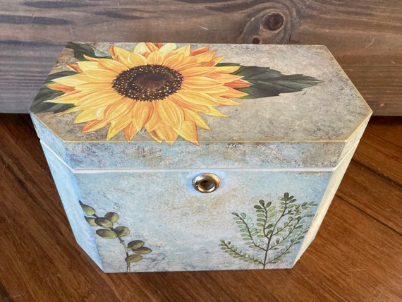 Vintage Hand Painted Sunflower Jewelry Box, Keeps… - image 4