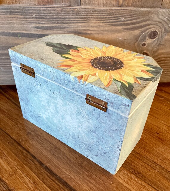 Vintage Hand Painted Sunflower Jewelry Box, Keeps… - image 7