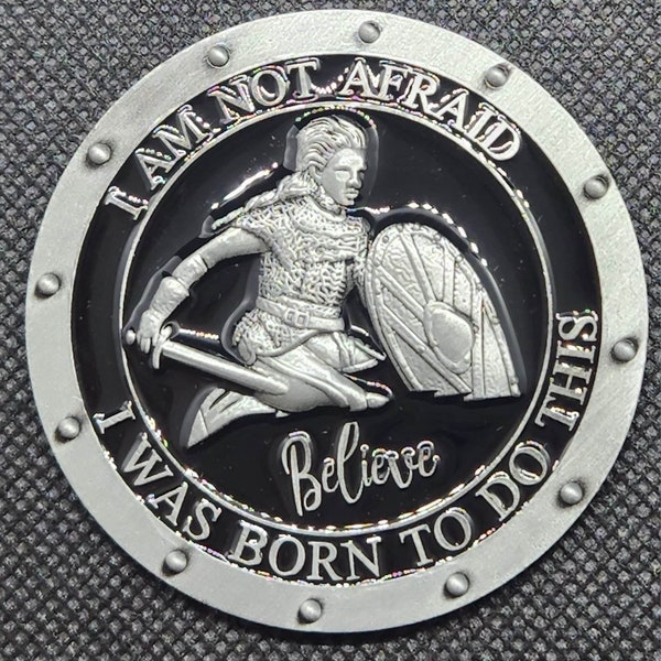 Mujer Guerrera Lagertha, Doncella Escudo - Insignia rellena de esmalte de aleación de metal 3D
