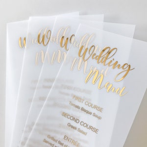 Menu de mariage transparent en feuille d'or, carte de menu personnalisée imprimée sur vélin, papier cartonné blanc ou noir avec feuille d'or, d'or rose ou d'argent.