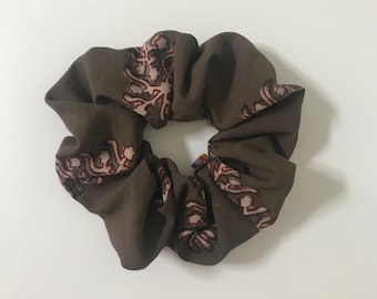 コットンシュシュ、ブラウンのアフリカンプリント