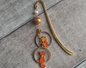 Fox inspired bookmark, season, autumn, leaf.