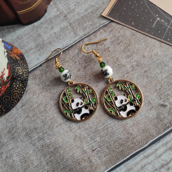 Boucles d'oreilles inspiration Asie, Panda, Bambou, perle en céramique.