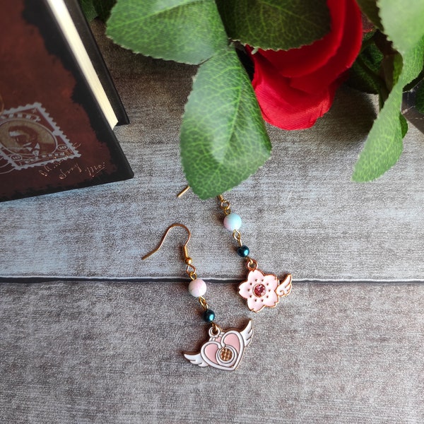 Boucles d'oreilles doré inspiration lune, moon, coeur, magie, fleur de cerisier.