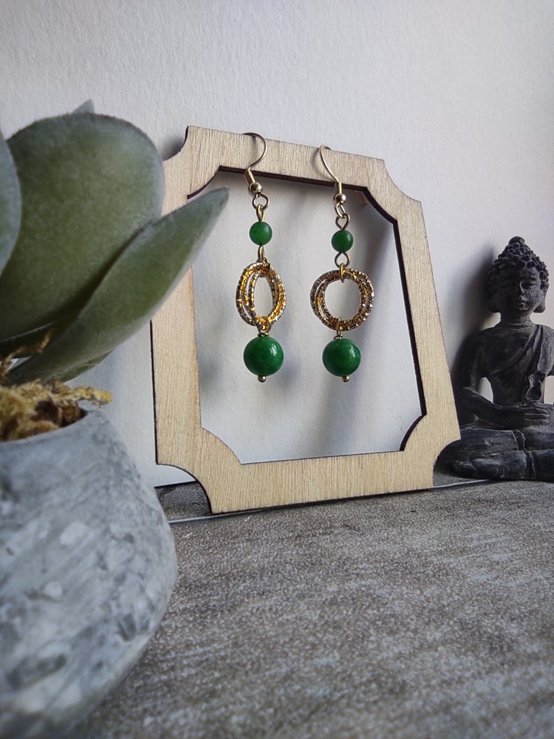 Boucles d'oreilles pendantes dorées avec perles en jade naturelle, crochet en acier inoxydable image 4