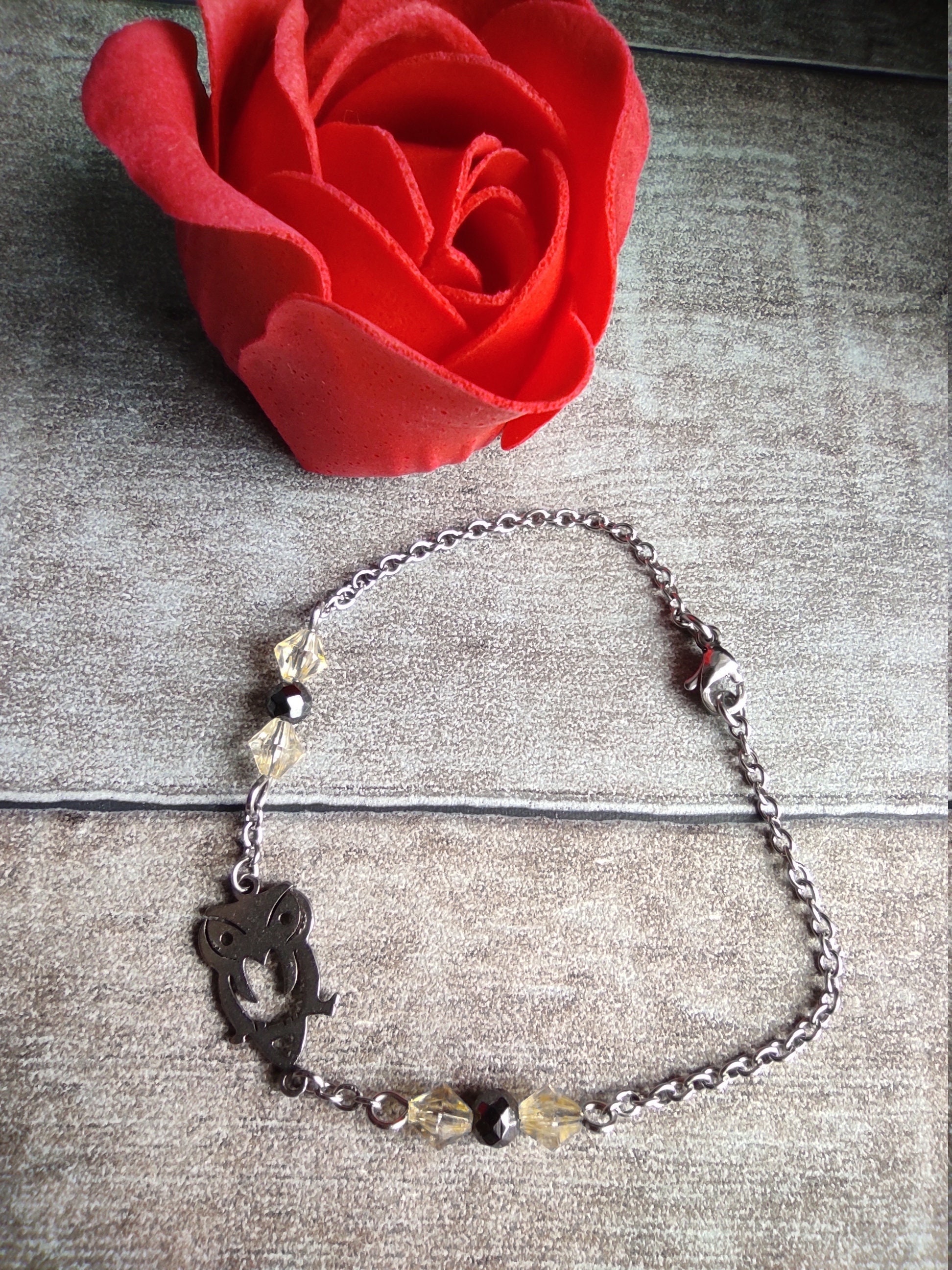 Bracelet fin en acier inoxydable avec connecteur Hibou, chouette, perles de verre, h&eacute;matite