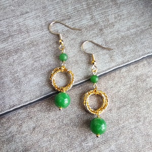 Boucles d'oreilles pendantes dorées avec perles en jade naturelle, crochet en acier inoxydable image 8