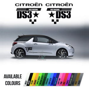 Può includere: Un'auto Citroen DS3 bianca con adesivi da corsa neri che recitano "DS3 Racing" e una stella. Gli adesivi sono disponibili in una varietà di colori, tra cui bianco, nero, giallo, arancione, verde mela, verde medio, verde scuro, turchese, azzurro, blu medio, blu scuro, rosa chiaro, rosa, rosso, viola, grigio antracite, grigio, oro e argento.
