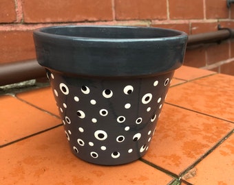 Maceta de planta de arte de puntos pintada a mano