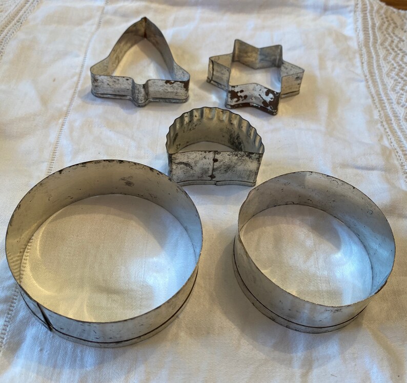 Antique Primitive Tin Cookie Cutters/ 2 Round Pastry Fluted Etsy