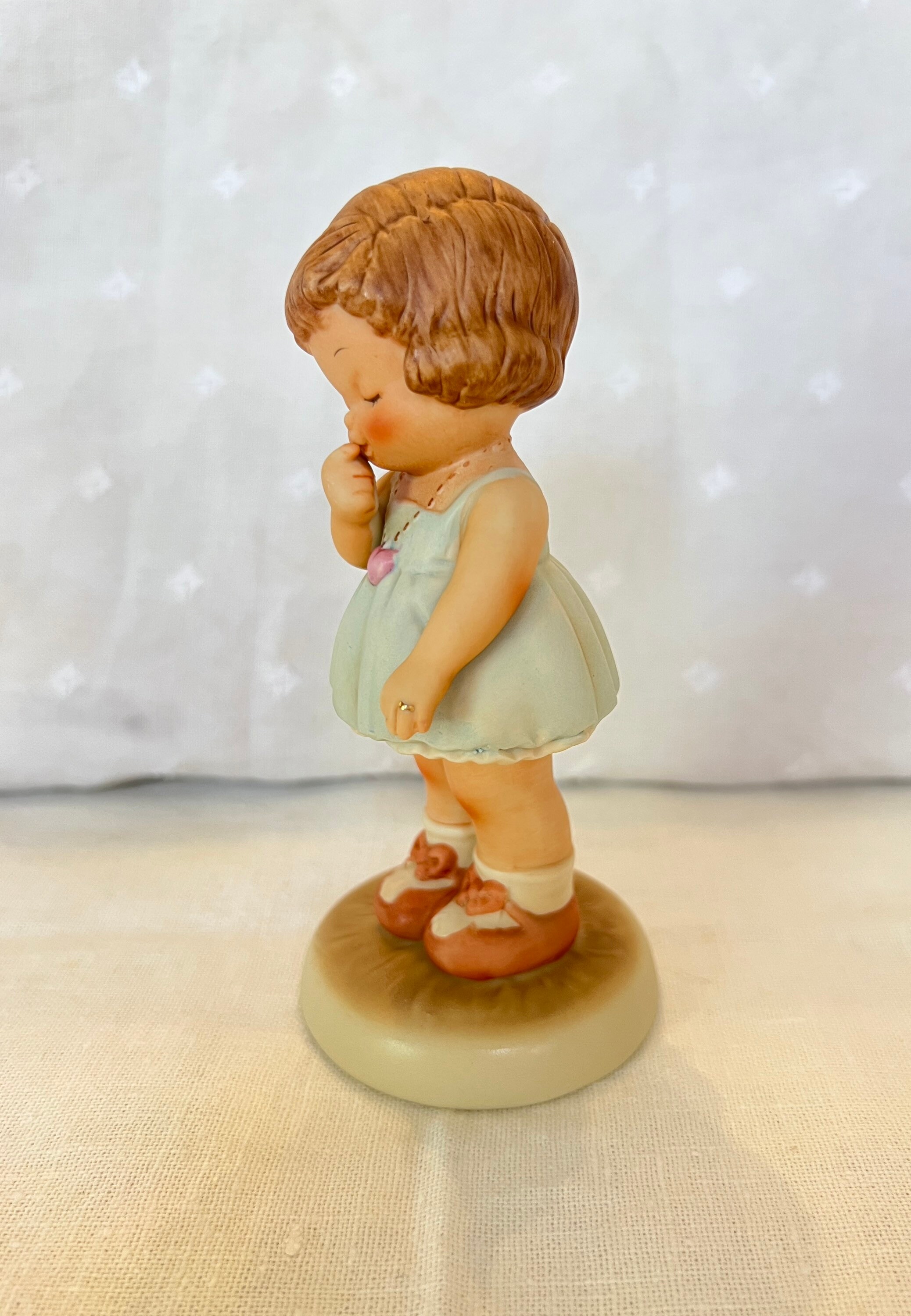 マーベルルーシーアトウェル memories of yesterday Memories of Yesterday Collectible Figurine - Etsy