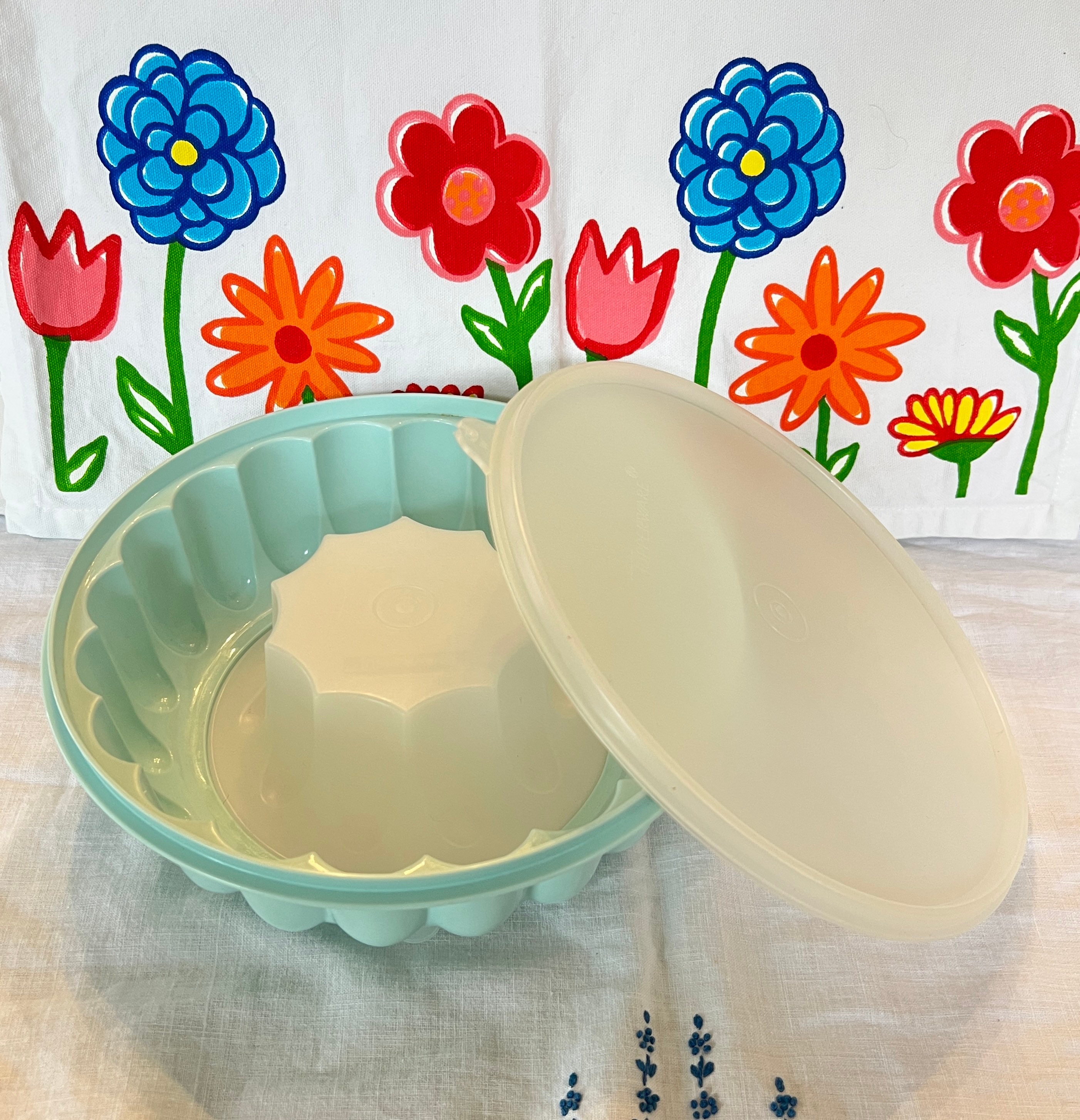 Vintage Tupperware Ice Blue Jello Mold With Sheer Seal 1201, 1202, 1203, 3  Piece Set 