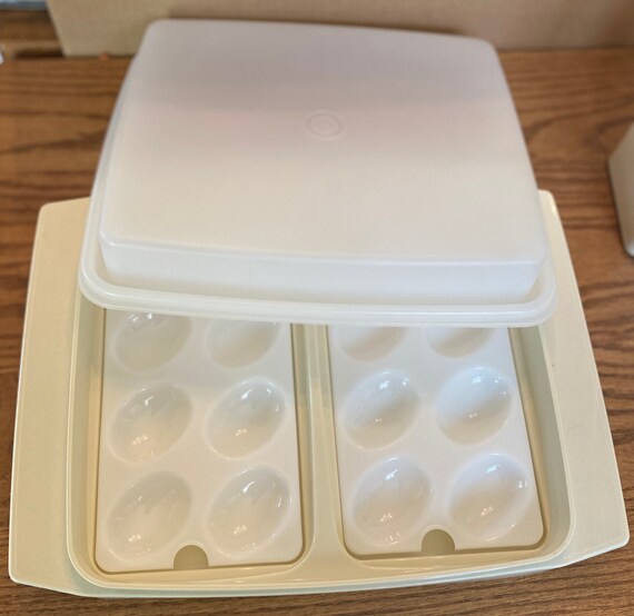 Plastic Containers Collectibles Tupperware Deviled Egg Transport Keeper