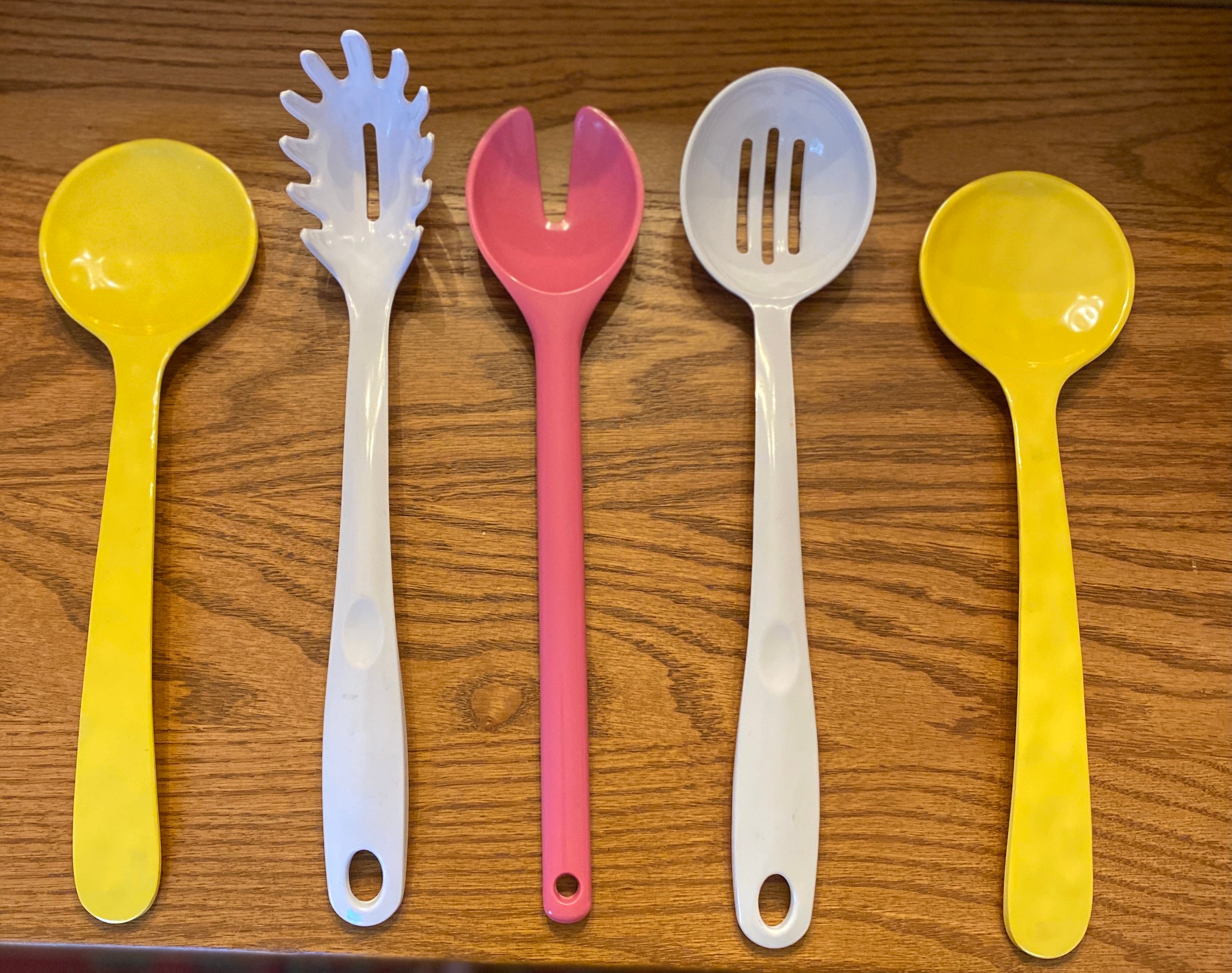 Vintage Melamine Kitchen Utensils,  Spaghetti Server, Slotted Spoon, …