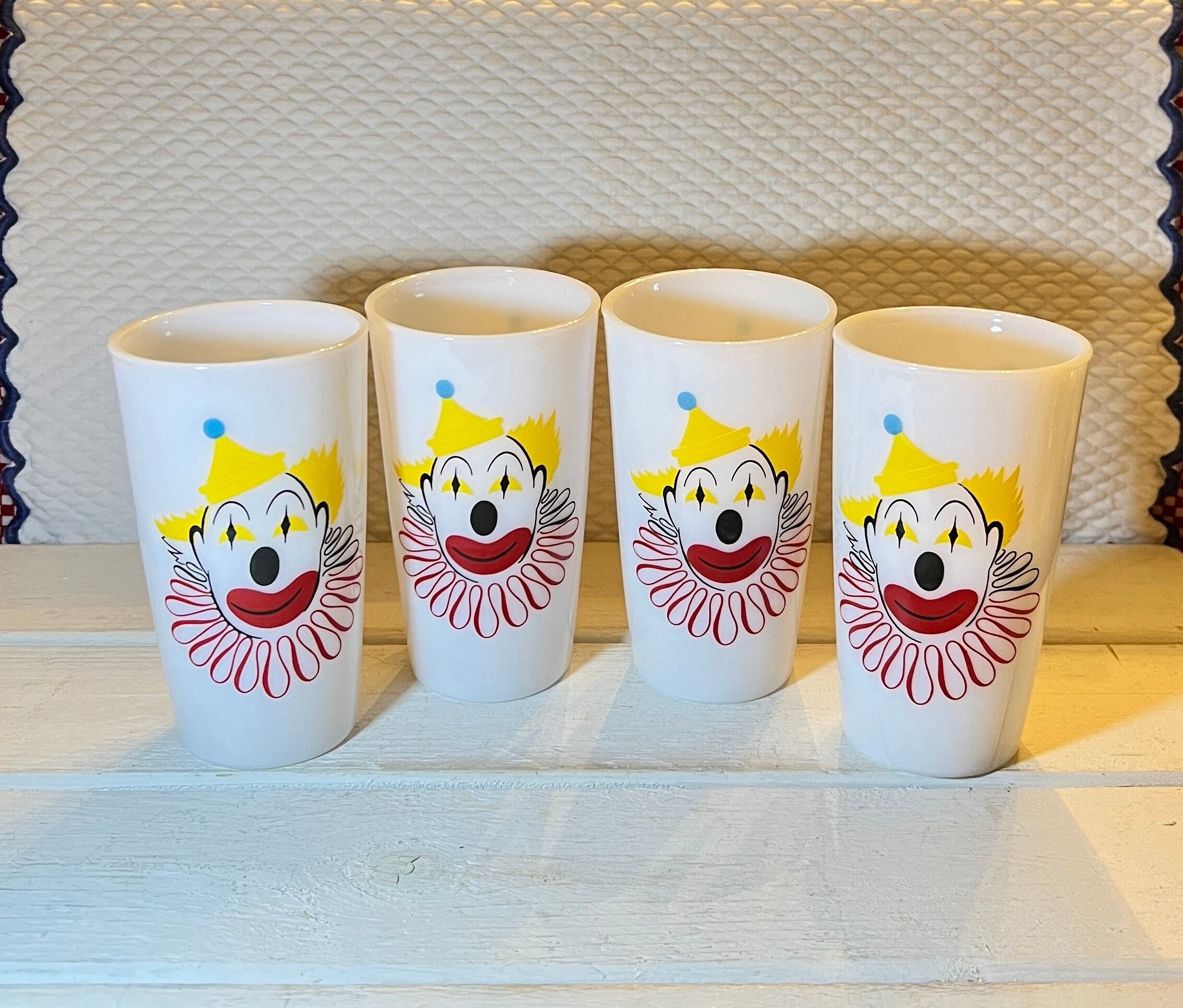 Vintage Set 4 Hazel Atlas Milk Glass Clown 10oz Drinking Glasses