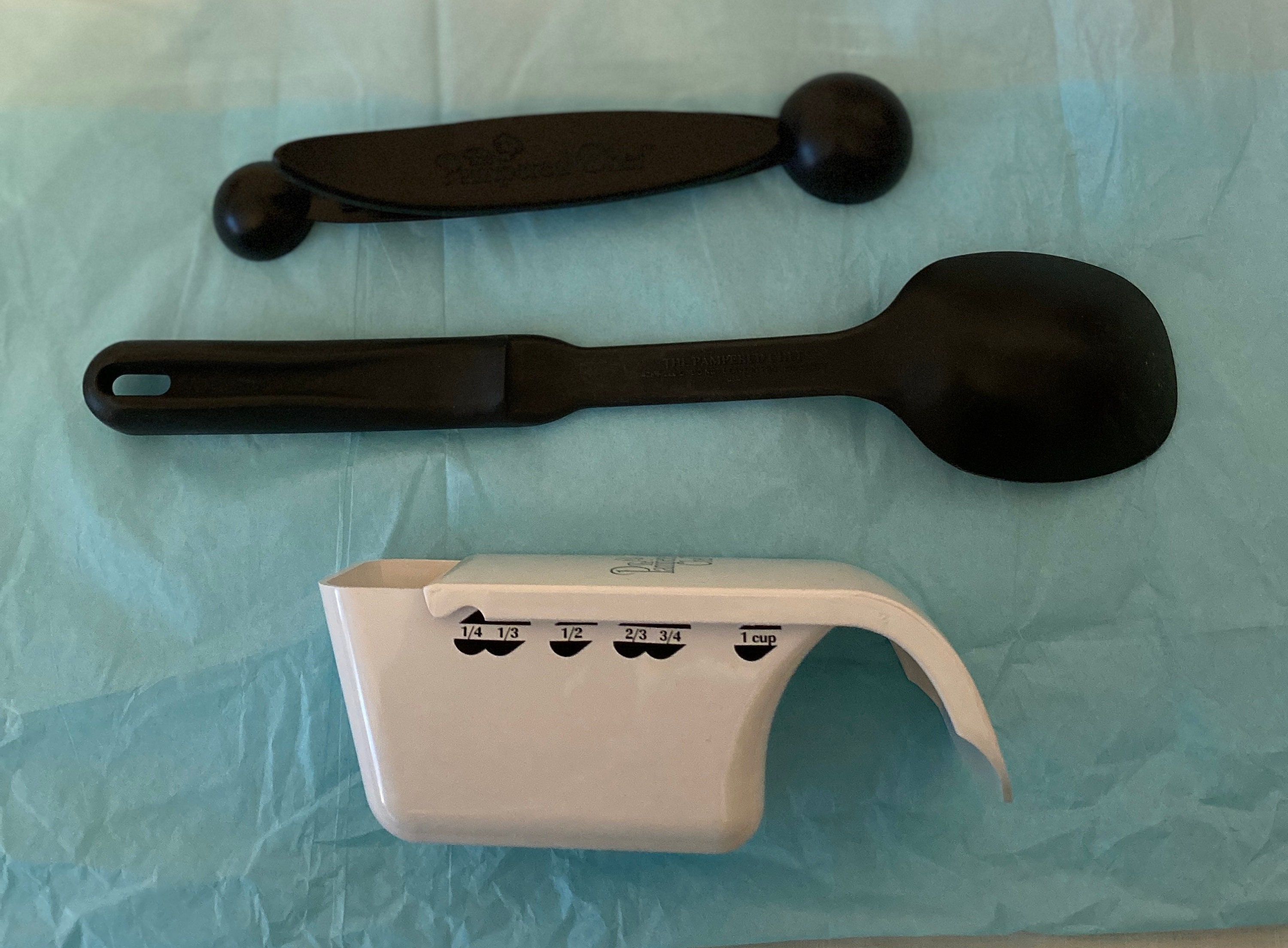 Lot of Pampered Chef Measuring Cup & Sliding Measuring Spoon