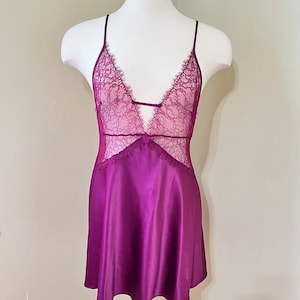 Y2K Victoria’s Secret Sz L Satin Slip Dress Chemise • Maroon Eyelash Lace Nightie