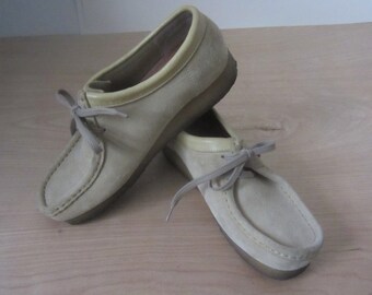 womens wallabees on sale