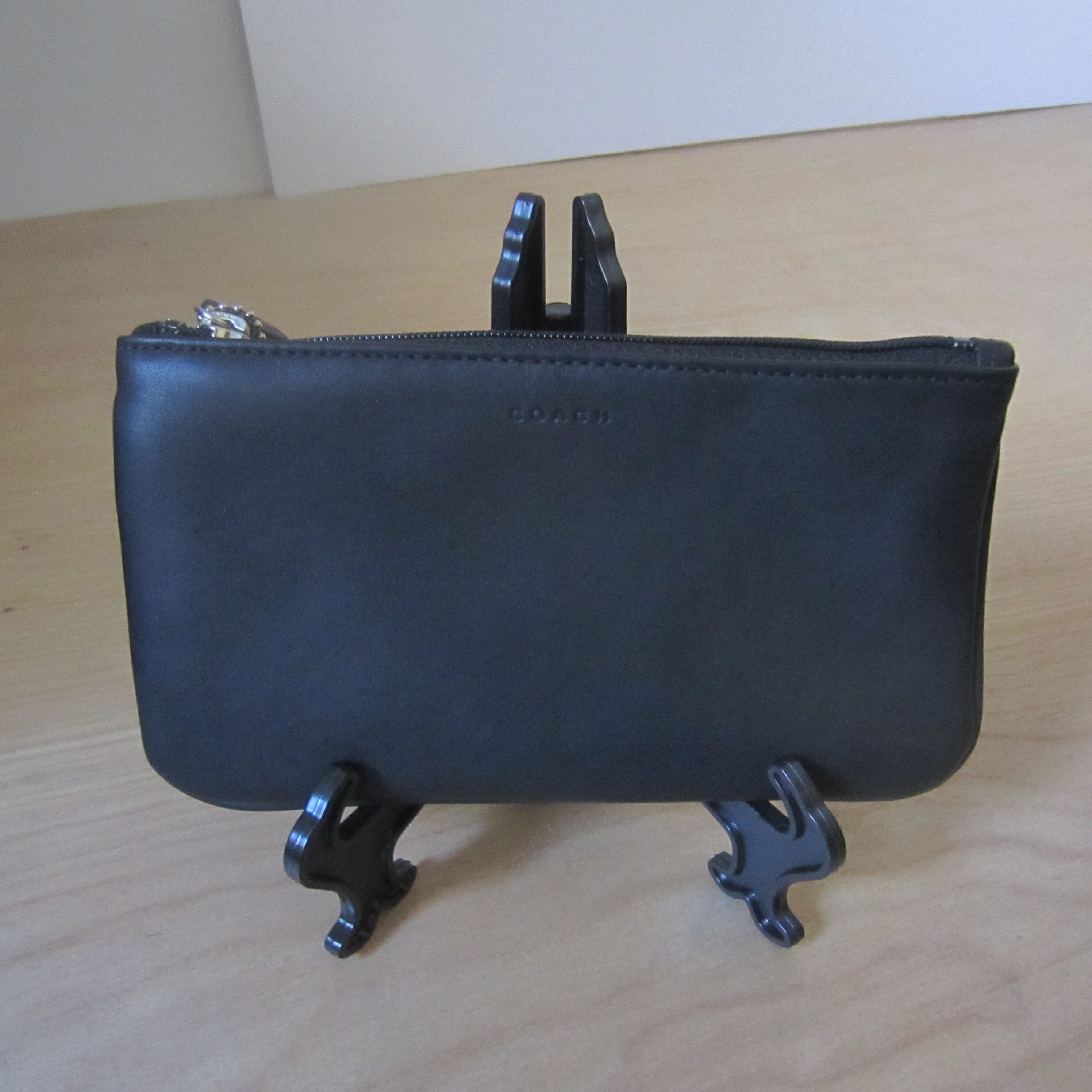 Coach leather cosmetic bag munimoro.gob.pe