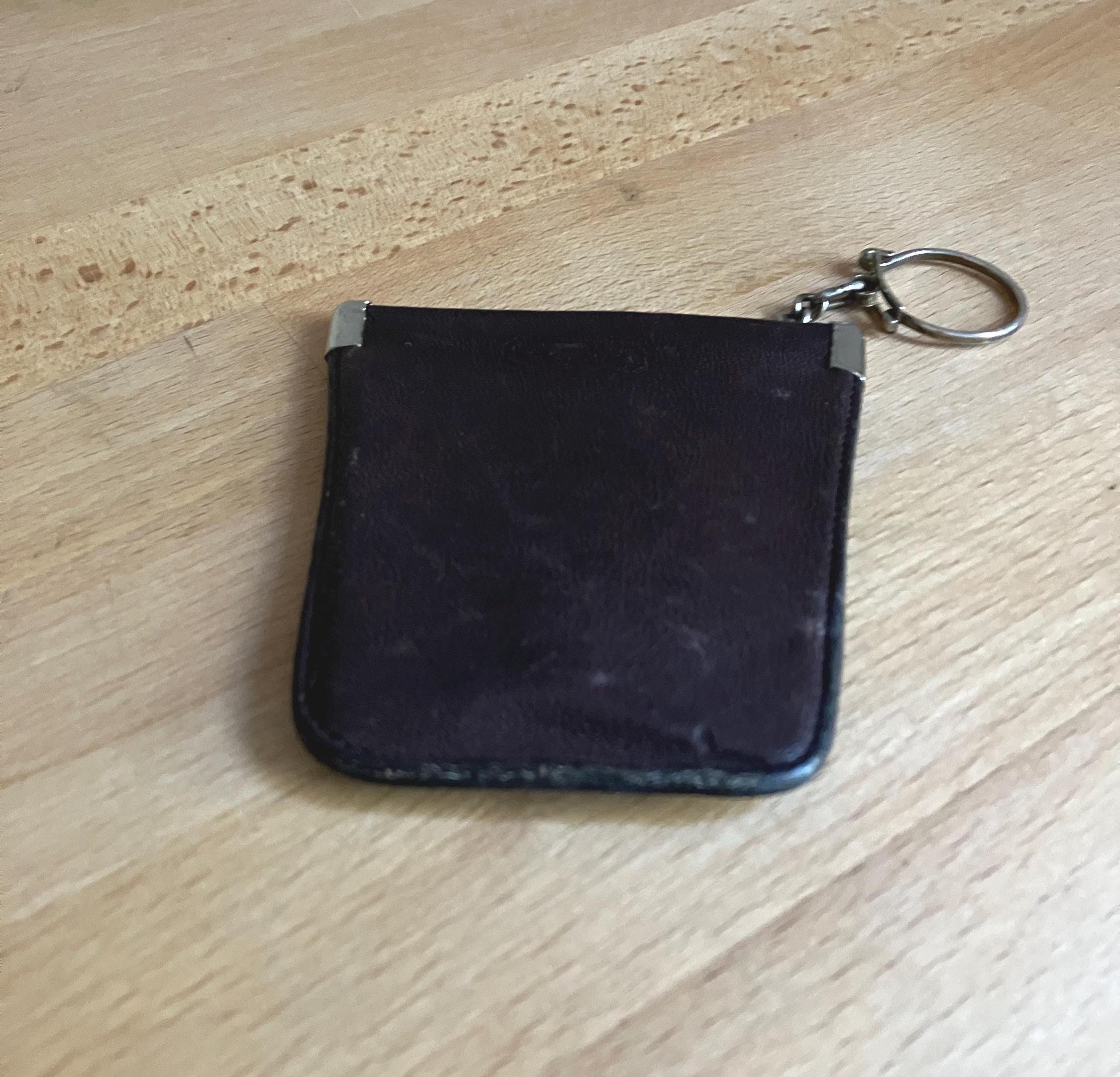 Coach Squeeze Key Case, Vintage Mahogany Brown Leather Key