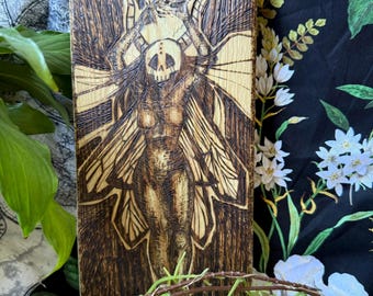 Holz brennende Dämon geflügelte Frau Wand-Dekor-Kunst